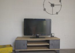 pied de meuble style vestiaire