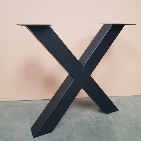 pied-de-table-croix