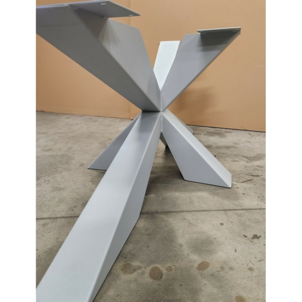 Pied-de-table-sur-mesure